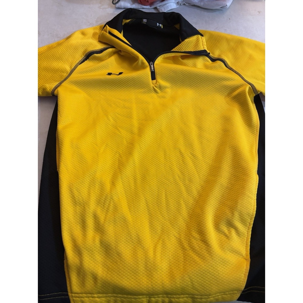 Under Armour 1/4 Zip‎ Long Sleeve Mens Medium Black Yellow Loose FIt